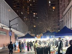 -吴山路夜市