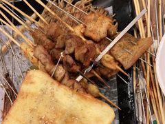 炼乳面包-宝记烧烤·碳锅羊肉·羊蝎子火锅·夜食社(文体路创始店)