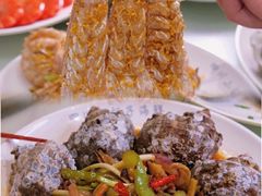 -四川小胡子海鲜(丁村万人海鲜广场店)