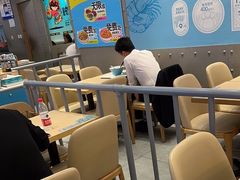-灵芝妹子海鲜米线(凯德和平广场店)