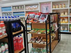 -小昆山服务区-停车场