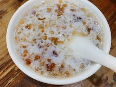 椰汁炖桃胶-沙湾姜埋奶(兴新包店)