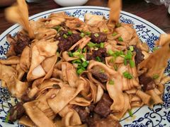 -壹阁胡羊焖饼(特色小吃街店)