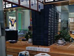 -豪门视光·星趣控·蔡司依视路眼镜代理商(中央大街店)