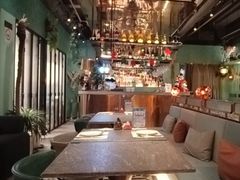-SHADOWS•Bistro&Eatery(安福路店)