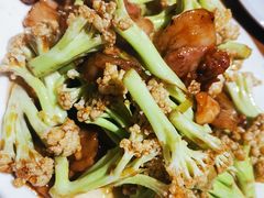 -东来菜馆•手抓海鲜家常菜•海鲜锅贴(鸽子窝店)