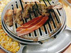 -青瓦炭韩潮烤肉(花园道店)