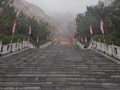 -鸡鸣山旅游风景区