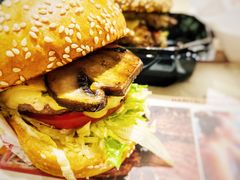 -The Habit Burger Grill 哈比特汉堡(复兴soho店)