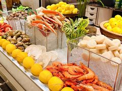 -广州万富希尔顿酒店·感趣自助餐厅·金秋蟹宴生蚝海鲜刺身