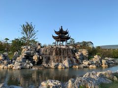-上海滴水湖皇冠假日酒店
