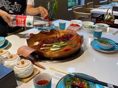 -墨居上隐·院子里火锅(峨眉店)