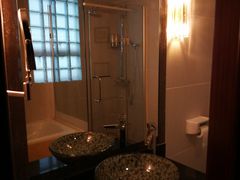 -顺德君豪酒店(佛山容桂渔人码头店)