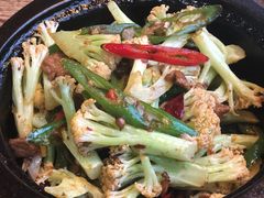 -金牌老碗时尚陕菜(王府井百货店)