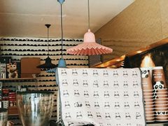 -熊猫一间店欧式奶茶铺