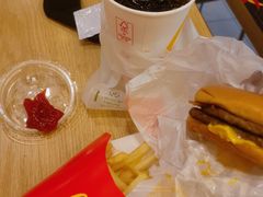 -麦当劳(杭州西湖银泰百货店)