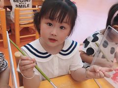 -小门牙好性格托育(北外滩中心)