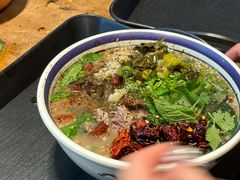 -云阿蛮云南生烫牛肉米线(奉贤路店)