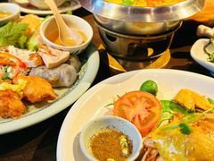 -大头虾越式风味餐厅(光明广场店)