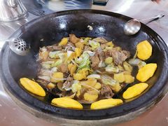 -粘豆包柴火铁锅炖