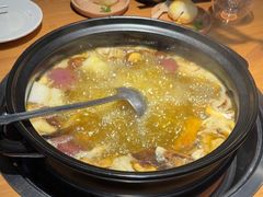 -一朵菌·野生菌探索家火锅(南亚店)