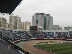 -裕彤国际体育中心