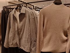 -URBAN REVIVO(上海中庚漫游城店)