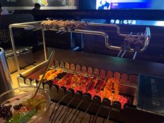 -麦凯伦烧烤·精酿超级工厂店(金桥总店)
