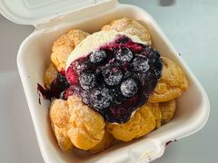 蓝莓蛋糕咸奶油泡芙-BUTTERFUL&CREAMOROUS 黄油与面包(三里屯太古里店)
