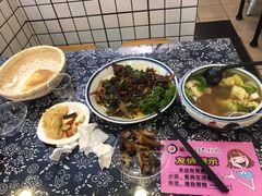 -八两八金·莱芜特色炒鸡(市南漳浦路店)