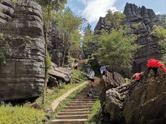 -梭布垭石林景区