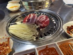 -韩聚屋韩国烤肉餐厅(新北万达店)
