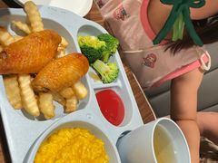 -港丽餐厅(正大店)