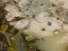 -严记小天府酸菜鱼(西四路店)