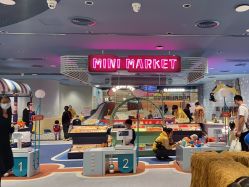 -奈尔宝家庭中心·亲子餐厅(北京东坝万达店)