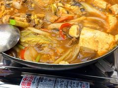 八爪鱼牛肉锅-东吉馆韩式餐厅(八经街总店)