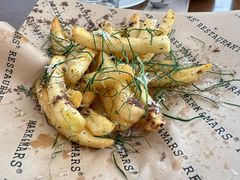 -Mark&Mars Restaurant