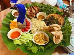 -沐毫傣泐云南菜孔雀宴•手抓饭傣味烧烤(曼听公园店)