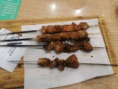 -歹歹的加个面过油肉拌面