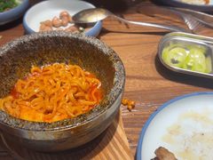 -明洞阿姨·韩式酱蟹烤肉·创意料理(三元桥店)