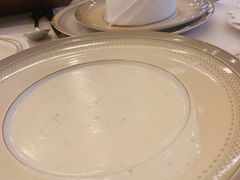 奶油松茸蘑菇汤-莫斯科餐厅