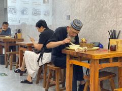 -穆彦华逍遥镇胡辣汤(岗坡路店)