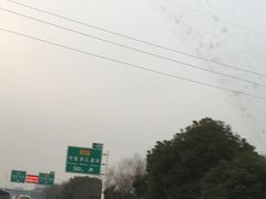 -平望服务区·停车场