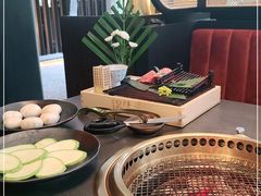 -铭牛烧肉·和牛海鲜自助(高新月牙湖店)