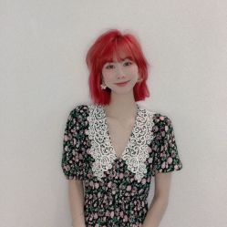 -BULB STUDIO 巴柏明星发型工作室