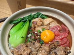 -煲仔皇腊味煲仔饭(经四万达店)