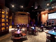 -上海滴水湖皇冠假日酒店