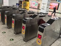 -白石桥南(地铁站)