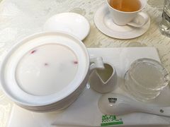 -燕庭·纯燕窝·甜品下午茶(南京西路店)