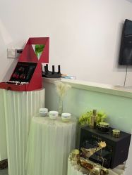 -YooMee优美智能科技美肤机构